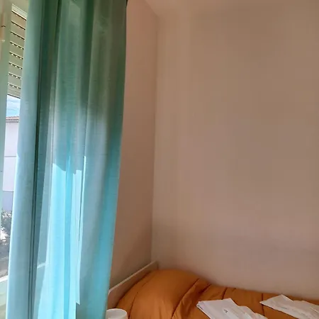 La Di Zio Claudio A - 6 Posti Letto Vada